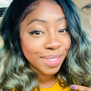 Meet your Posher, Krystle